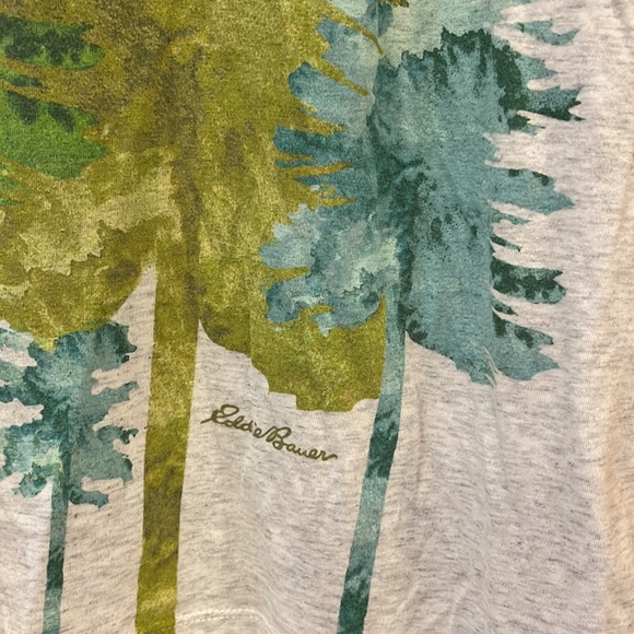 Eddie Bauer, women’s size L t-shirt, color grey with tree pattern - Picture 2 of 4